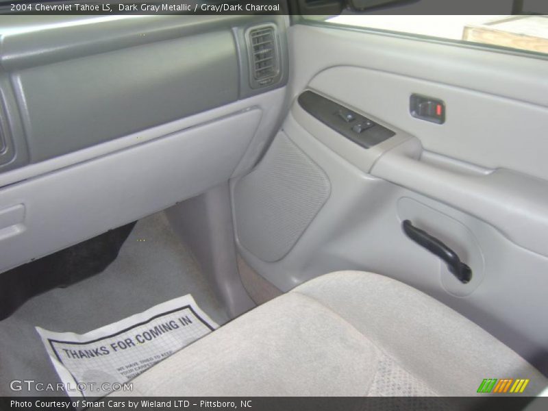 Dark Gray Metallic / Gray/Dark Charcoal 2004 Chevrolet Tahoe LS