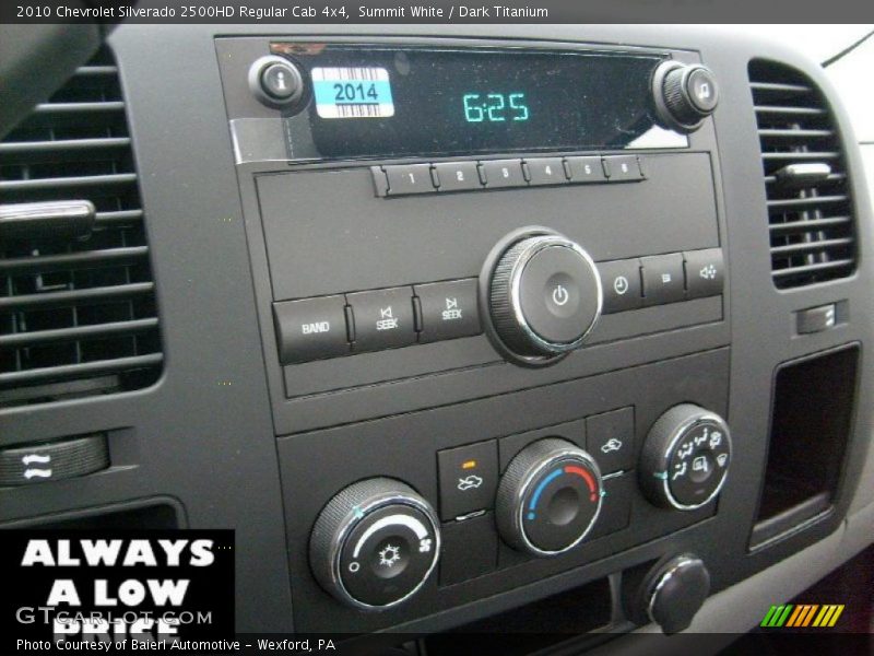 Summit White / Dark Titanium 2010 Chevrolet Silverado 2500HD Regular Cab 4x4