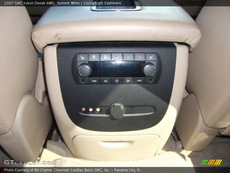 Summit White / Cocoa/Light Cashmere 2007 GMC Yukon Denali AWD