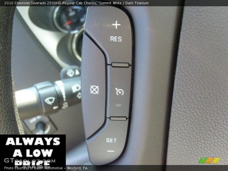 Summit White / Dark Titanium 2010 Chevrolet Silverado 2500HD Regular Cab Chassis