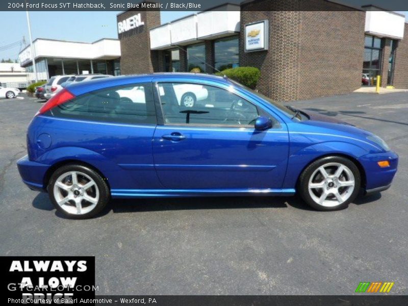 Sonic Blue Metallic / Black/Blue 2004 Ford Focus SVT Hatchback