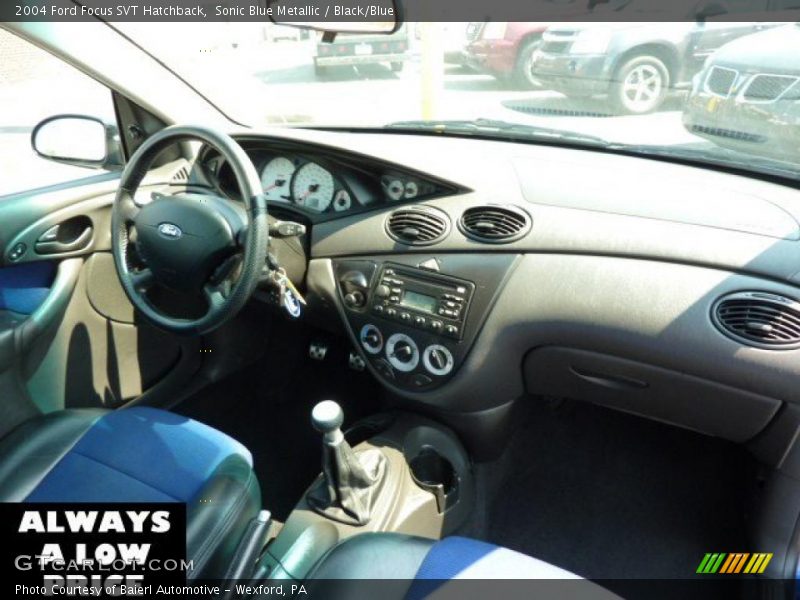 Sonic Blue Metallic / Black/Blue 2004 Ford Focus SVT Hatchback