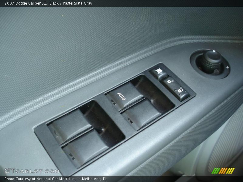 Black / Pastel Slate Gray 2007 Dodge Caliber SE