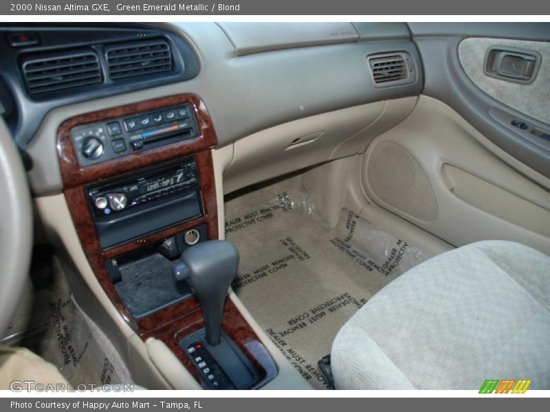 Green Emerald Metallic / Blond 2000 Nissan Altima GXE