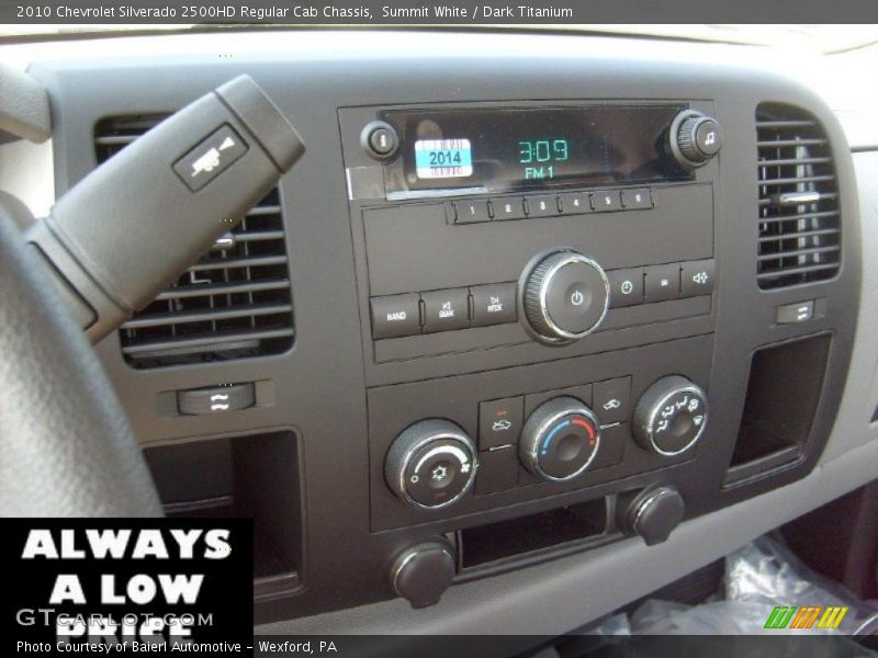 Summit White / Dark Titanium 2010 Chevrolet Silverado 2500HD Regular Cab Chassis