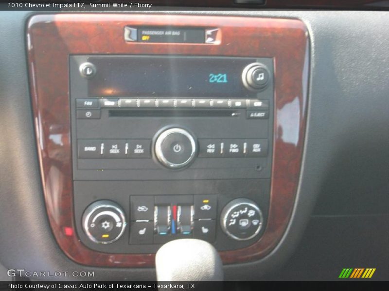 Summit White / Ebony 2010 Chevrolet Impala LTZ