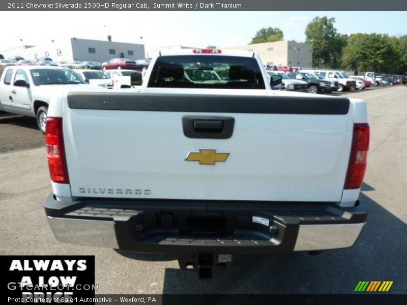 Summit White / Dark Titanium 2011 Chevrolet Silverado 2500HD Regular Cab