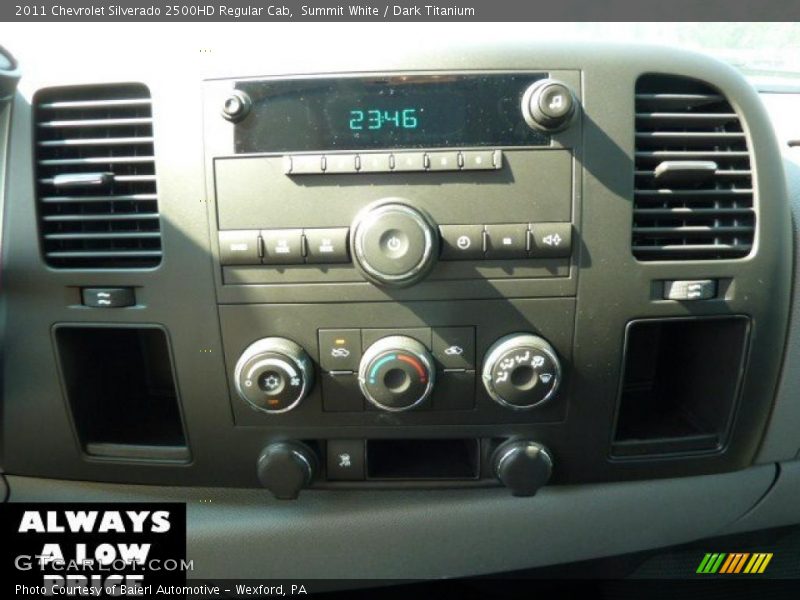 Summit White / Dark Titanium 2011 Chevrolet Silverado 2500HD Regular Cab