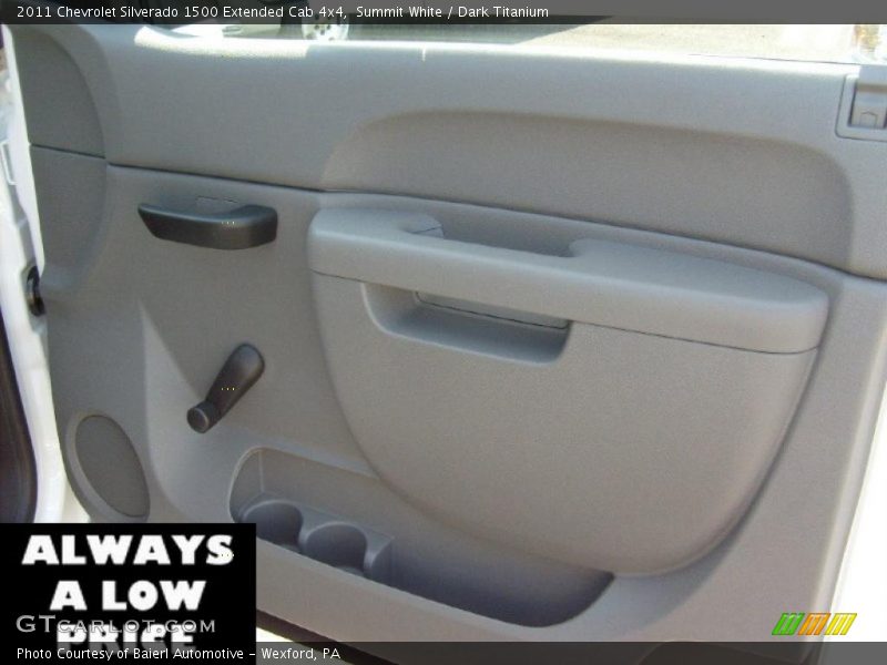 Summit White / Dark Titanium 2011 Chevrolet Silverado 1500 Extended Cab 4x4