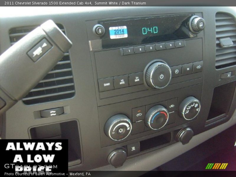 Summit White / Dark Titanium 2011 Chevrolet Silverado 1500 Extended Cab 4x4