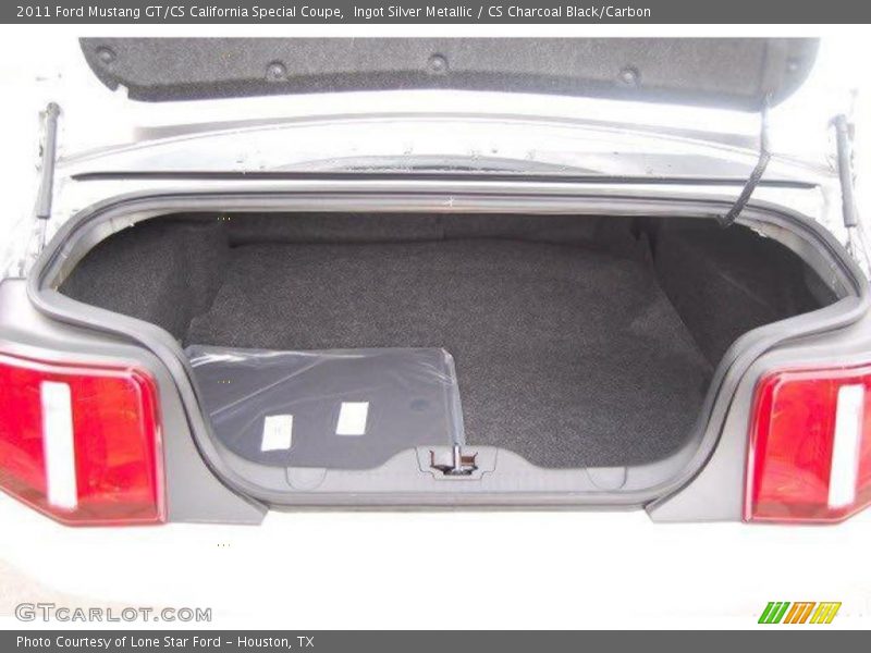 Ingot Silver Metallic / CS Charcoal Black/Carbon 2011 Ford Mustang GT/CS California Special Coupe