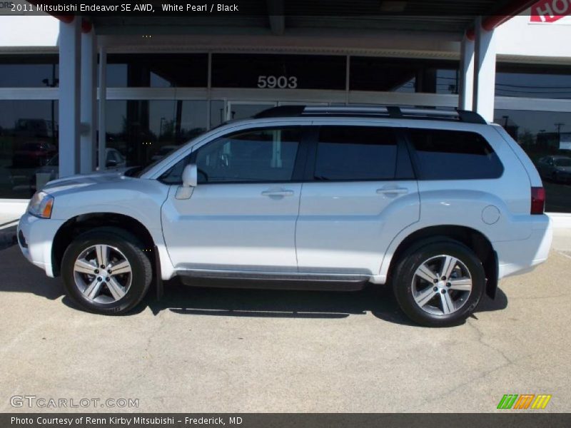 White Pearl / Black 2011 Mitsubishi Endeavor SE AWD