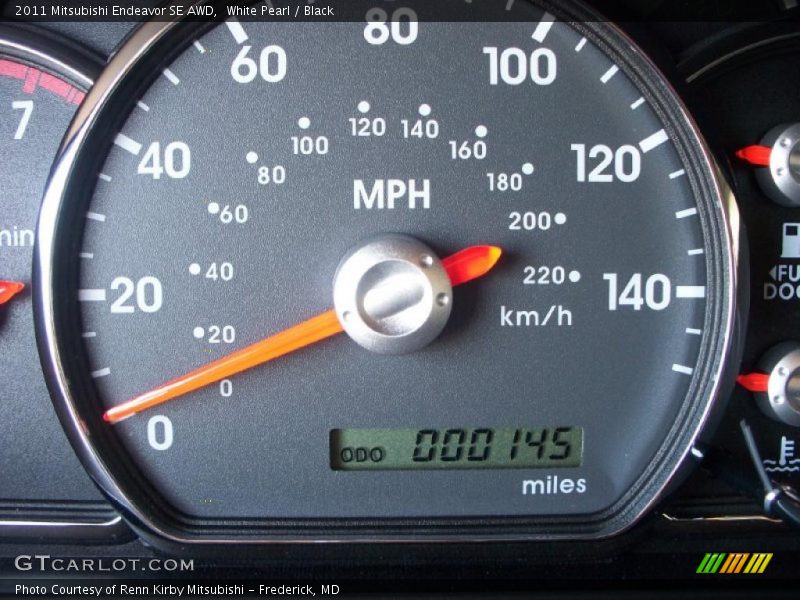 White Pearl / Black 2011 Mitsubishi Endeavor SE AWD