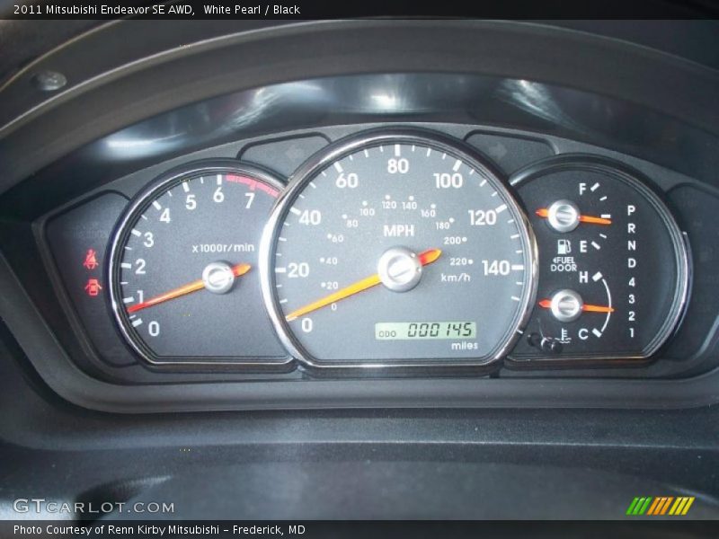 White Pearl / Black 2011 Mitsubishi Endeavor SE AWD
