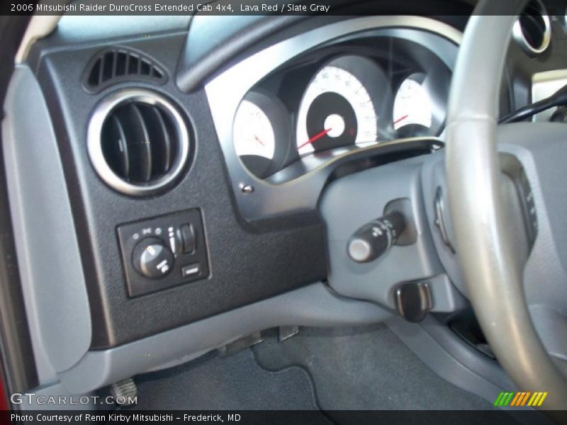 Lava Red / Slate Gray 2006 Mitsubishi Raider DuroCross Extended Cab 4x4