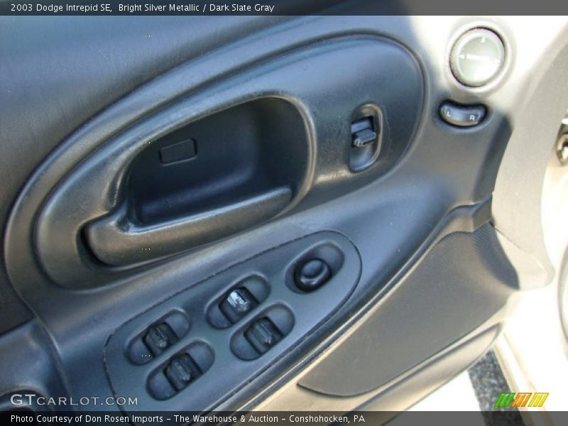Bright Silver Metallic / Dark Slate Gray 2003 Dodge Intrepid SE