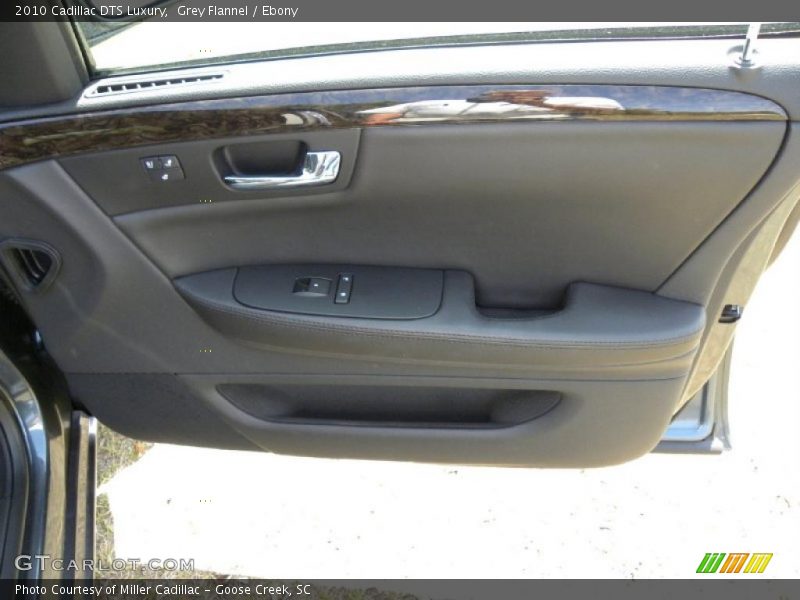 Grey Flannel / Ebony 2010 Cadillac DTS Luxury