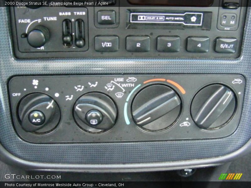 Champagne Beige Pearl / Agate 2000 Dodge Stratus SE