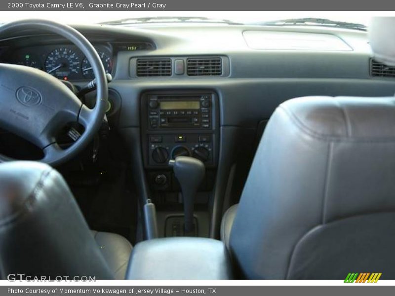 Graphite Gray Pearl / Gray 2000 Toyota Camry LE V6
