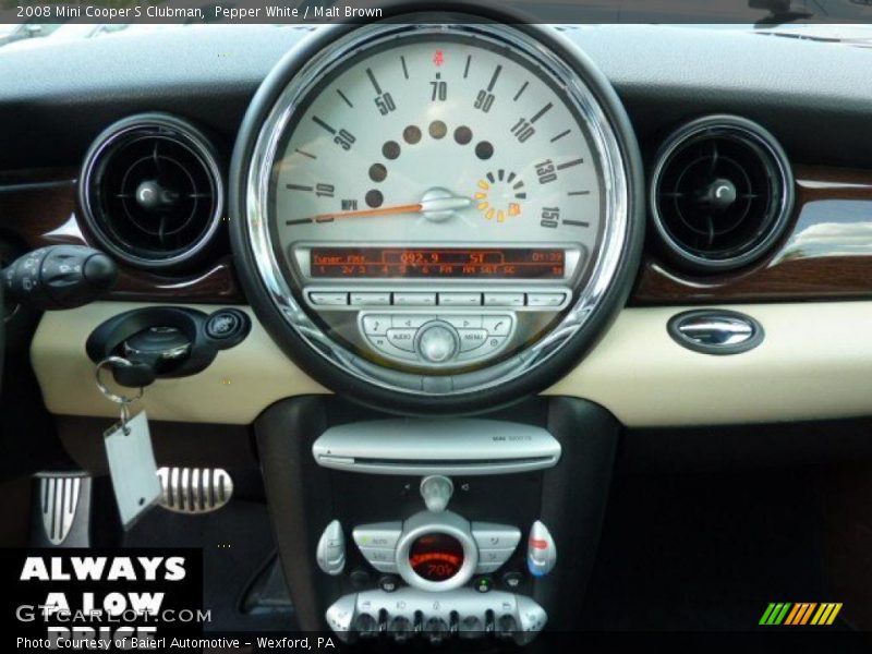Pepper White / Malt Brown 2008 Mini Cooper S Clubman