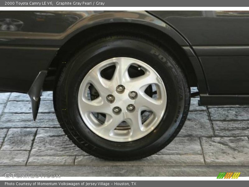 Graphite Gray Pearl / Gray 2000 Toyota Camry LE V6