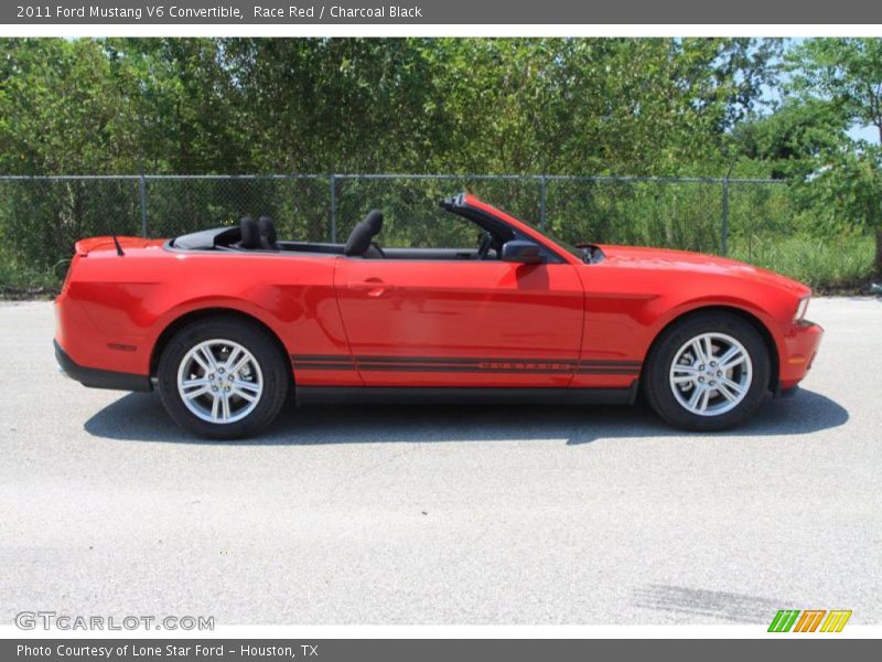 Race Red / Charcoal Black 2011 Ford Mustang V6 Convertible