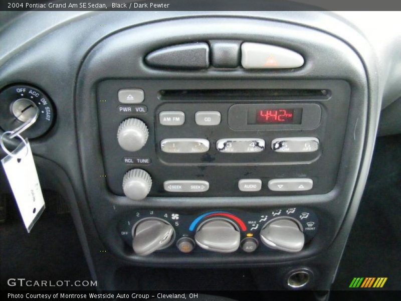 Black / Dark Pewter 2004 Pontiac Grand Am SE Sedan