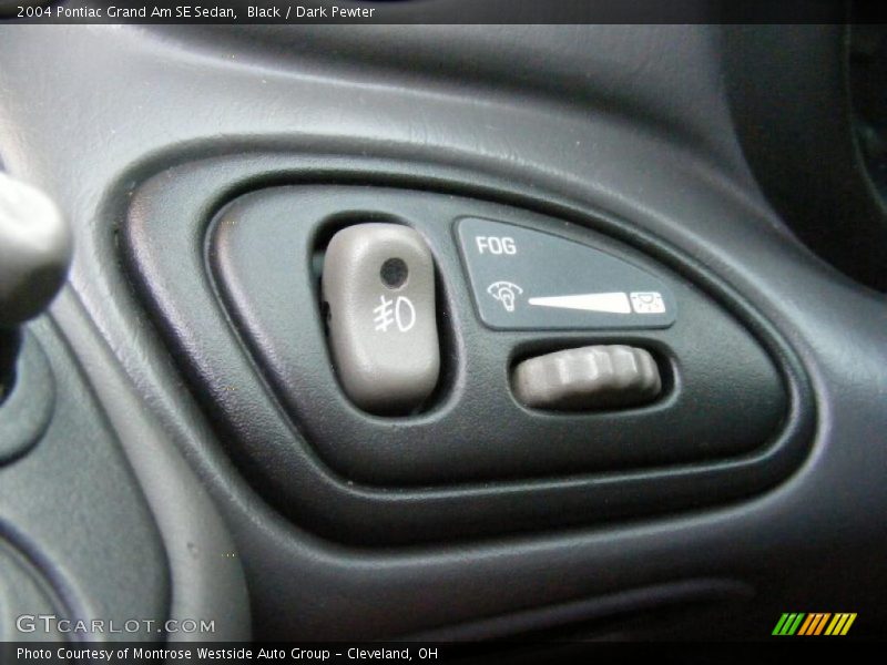 Black / Dark Pewter 2004 Pontiac Grand Am SE Sedan