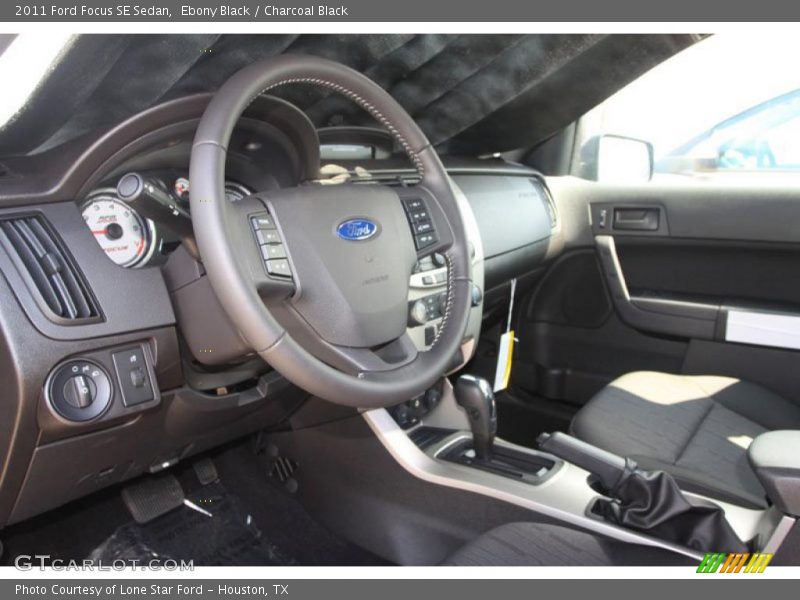Ebony Black / Charcoal Black 2011 Ford Focus SE Sedan