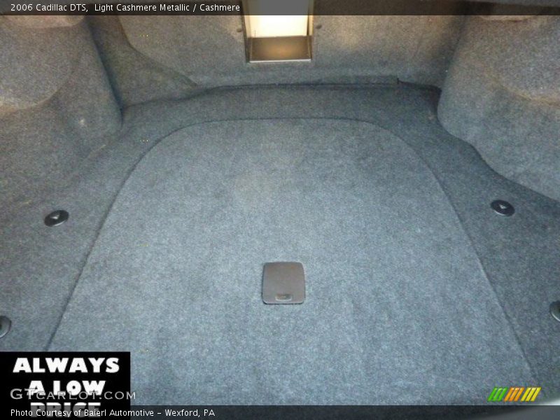 Light Cashmere Metallic / Cashmere 2006 Cadillac DTS