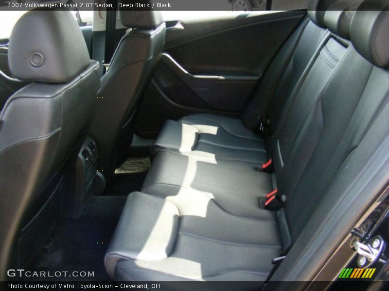 Deep Black / Black 2007 Volkswagen Passat 2.0T Sedan