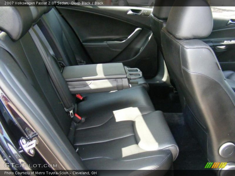 Deep Black / Black 2007 Volkswagen Passat 2.0T Sedan