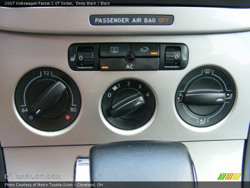 Deep Black / Black 2007 Volkswagen Passat 2.0T Sedan