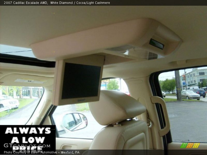 White Diamond / Cocoa/Light Cashmere 2007 Cadillac Escalade AWD
