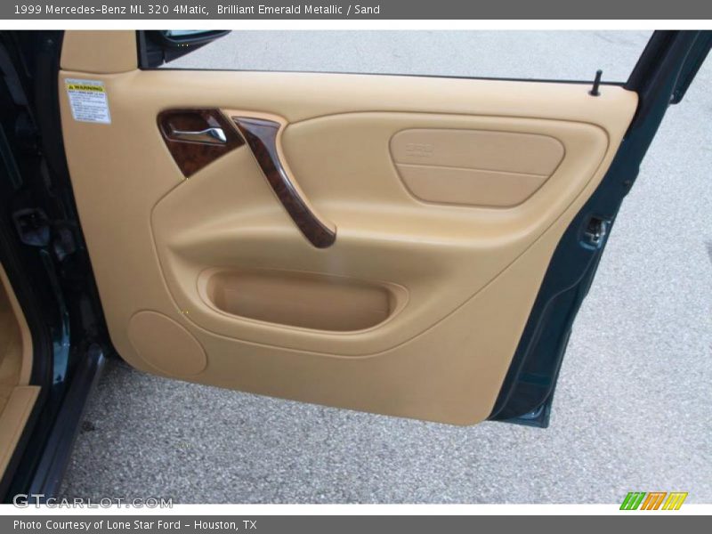 Brilliant Emerald Metallic / Sand 1999 Mercedes-Benz ML 320 4Matic