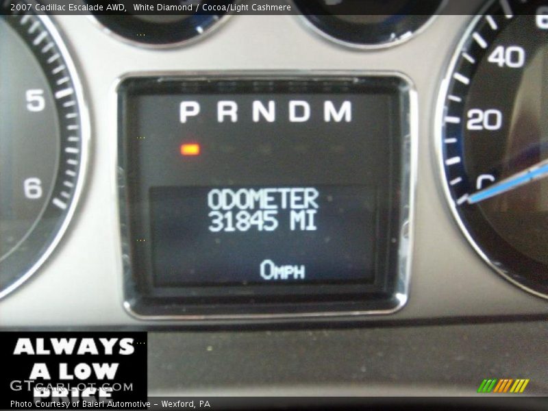 White Diamond / Cocoa/Light Cashmere 2007 Cadillac Escalade AWD