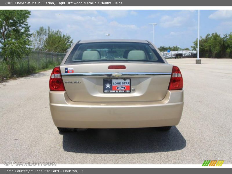 Light Driftwood Metallic / Neutral Beige 2005 Chevrolet Malibu Sedan