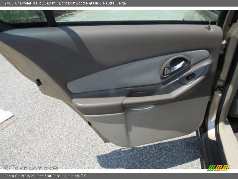Light Driftwood Metallic / Neutral Beige 2005 Chevrolet Malibu Sedan