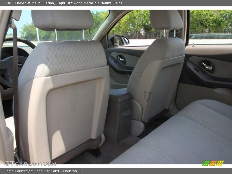 Light Driftwood Metallic / Neutral Beige 2005 Chevrolet Malibu Sedan