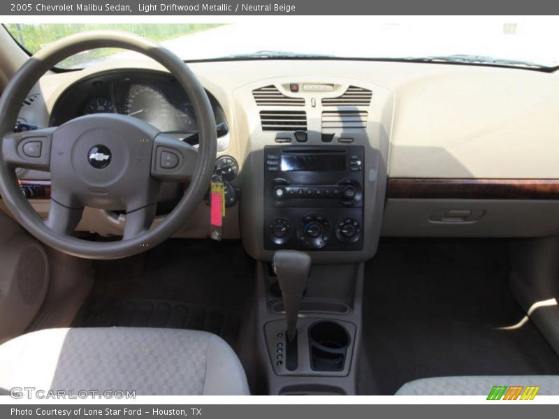 Light Driftwood Metallic / Neutral Beige 2005 Chevrolet Malibu Sedan