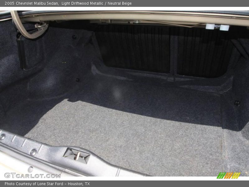 Light Driftwood Metallic / Neutral Beige 2005 Chevrolet Malibu Sedan