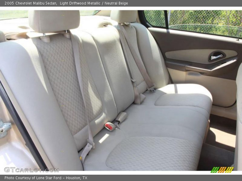 Light Driftwood Metallic / Neutral Beige 2005 Chevrolet Malibu Sedan