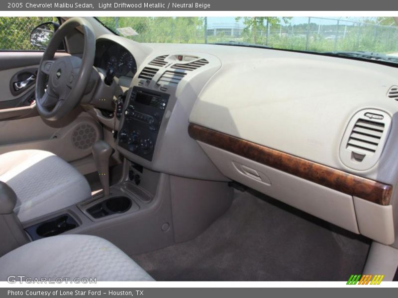 Light Driftwood Metallic / Neutral Beige 2005 Chevrolet Malibu Sedan