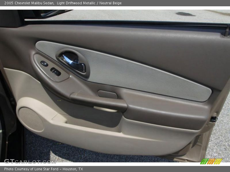Light Driftwood Metallic / Neutral Beige 2005 Chevrolet Malibu Sedan