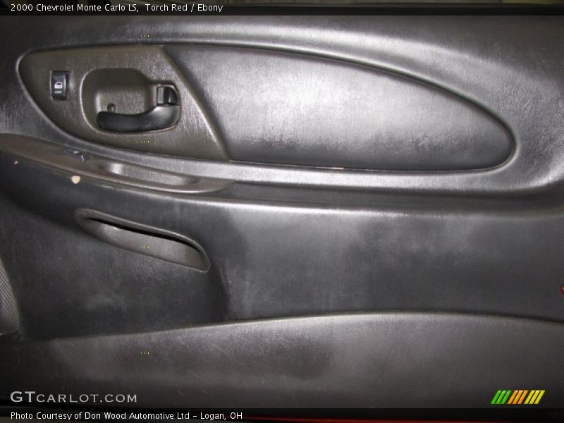 Torch Red / Ebony 2000 Chevrolet Monte Carlo LS