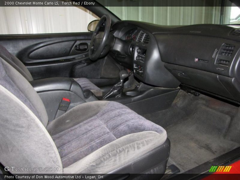 Torch Red / Ebony 2000 Chevrolet Monte Carlo LS