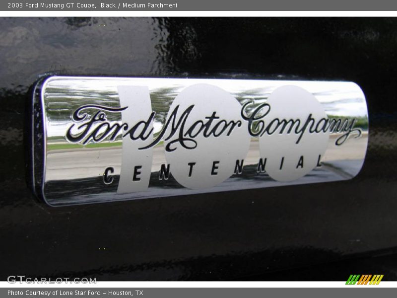 Black / Medium Parchment 2003 Ford Mustang GT Coupe