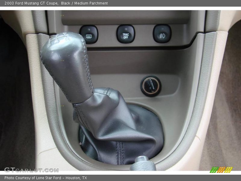 Black / Medium Parchment 2003 Ford Mustang GT Coupe