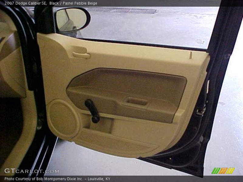 Black / Pastel Pebble Beige 2007 Dodge Caliber SE