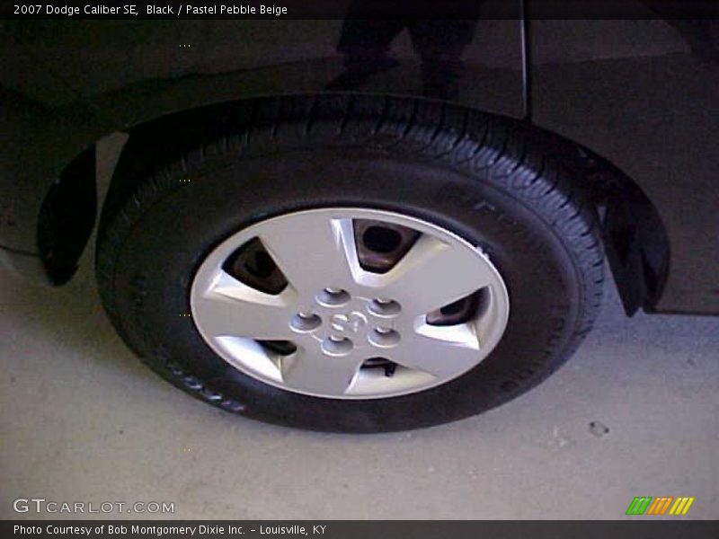 Black / Pastel Pebble Beige 2007 Dodge Caliber SE